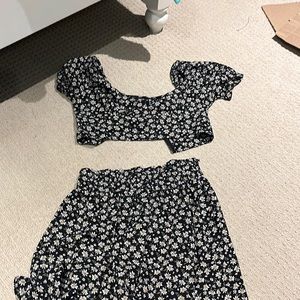 Skirt and crop set
